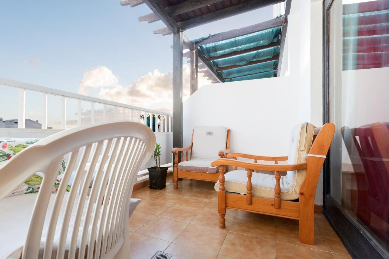 Daruma Apartments 2-Bedroom Duplex With Sea Views Коста Тегисе Екстериор снимка