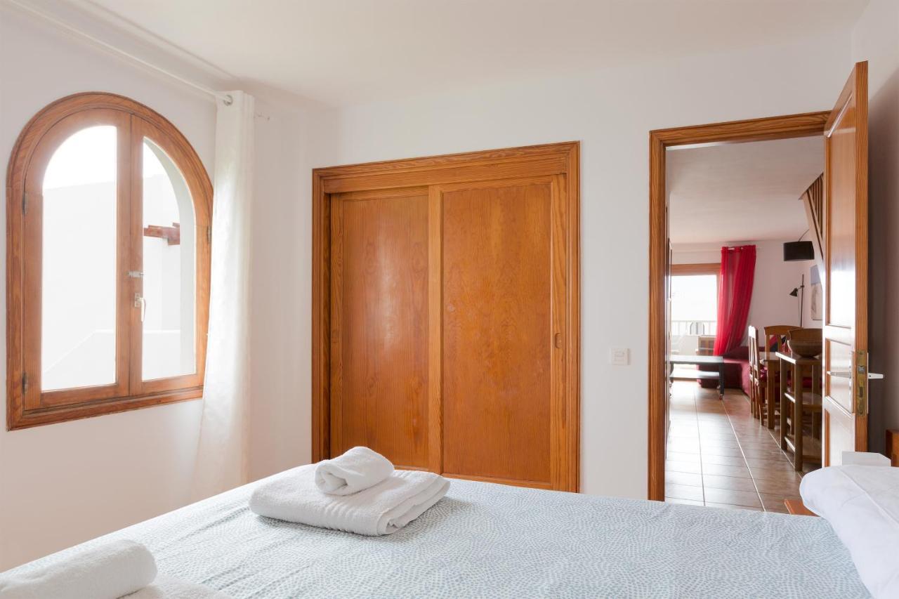 Daruma Apartments 2-Bedroom Duplex With Sea Views Коста Тегисе Екстериор снимка