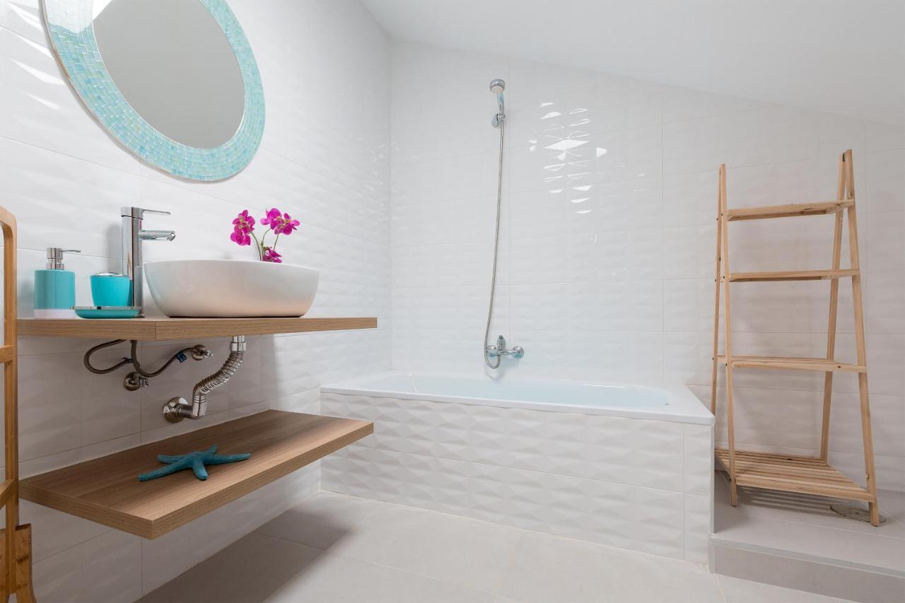 Daruma Apartments 2-Bedroom Duplex With Sea Views Коста Тегисе Екстериор снимка