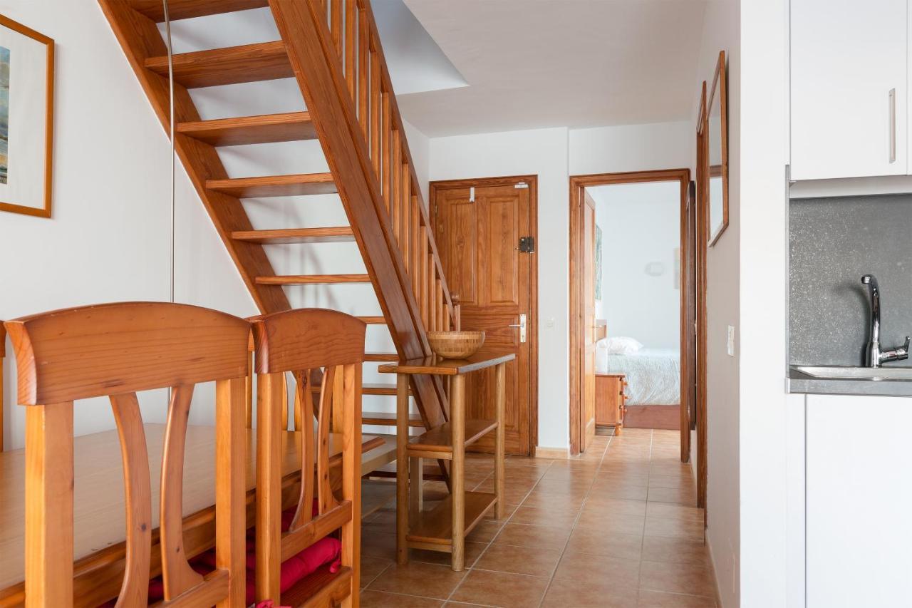 Daruma Apartments 2-Bedroom Duplex With Sea Views Коста Тегисе Екстериор снимка
