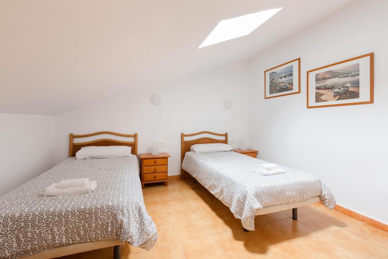 Daruma Apartments 2-Bedroom Duplex With Sea Views Коста Тегисе Екстериор снимка